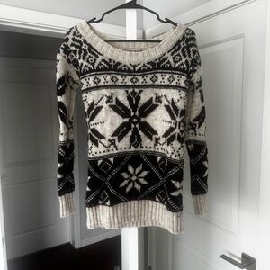 American Eagle Outfitters Cozy Black and Cream Knit Sweater